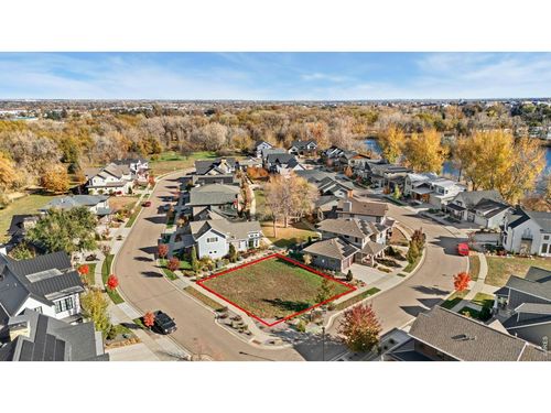 757 Harts Gardens Ln, Fort Collins, CO, 80521-1816 | Card Image