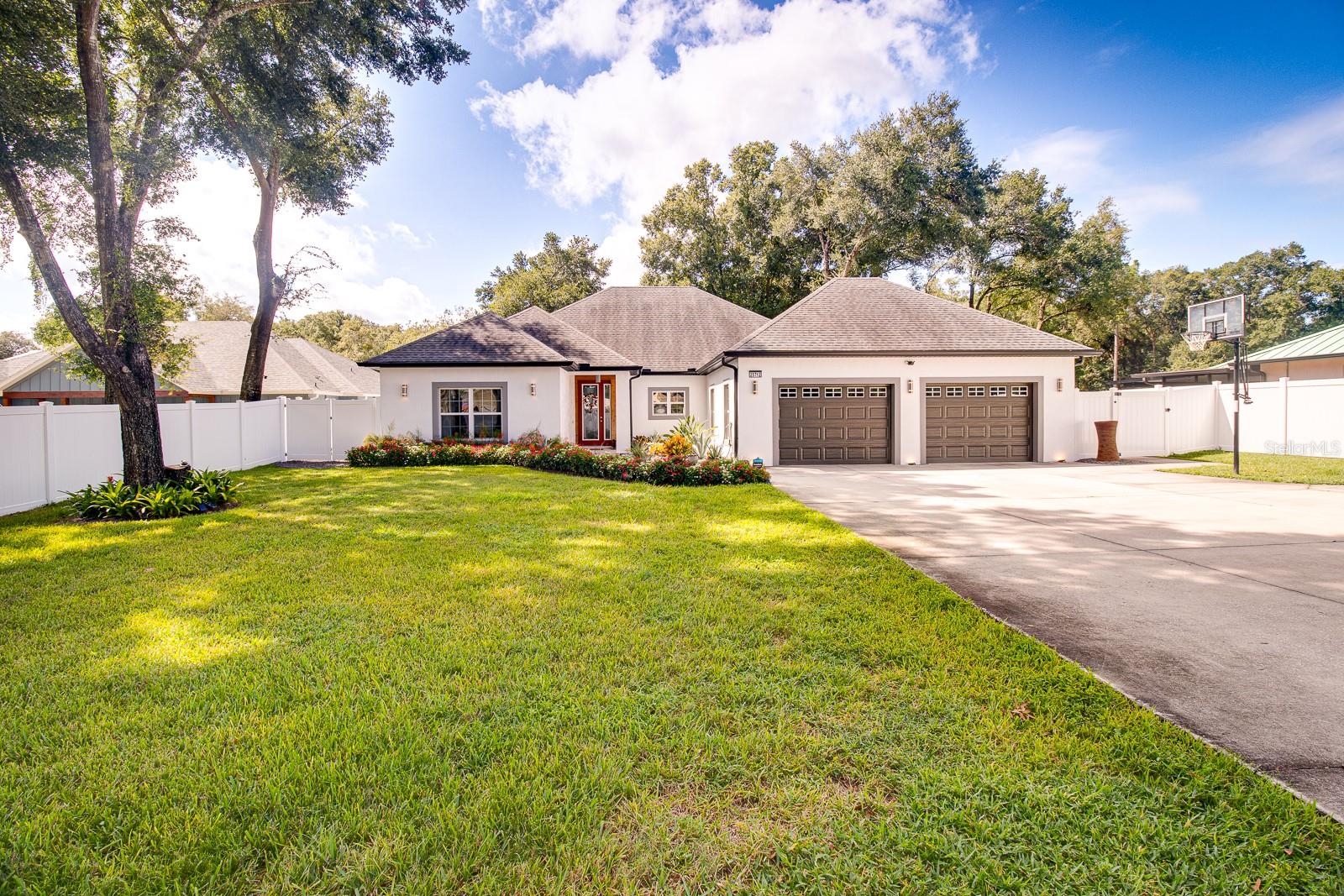 Timuquana Dr, Sorrento, FL 32776