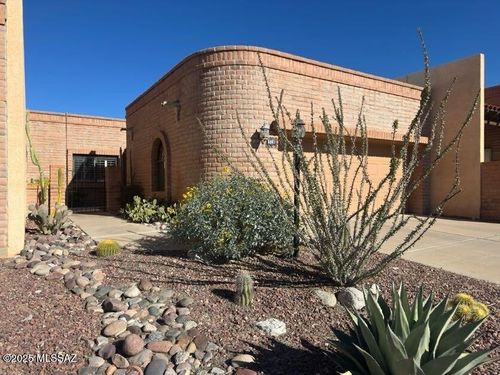 6861 E Via Vigna, Tucson, AZ, 85750 | Card Image