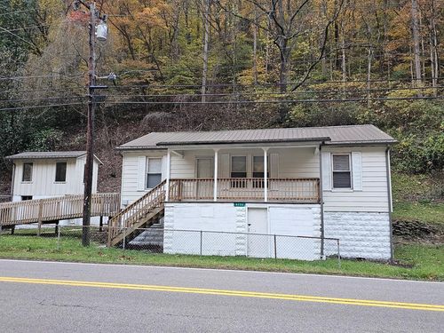 9725 Garden Creek Rd, Oakwood, VA, 24631-8521 | Card Image