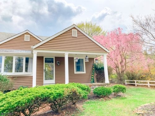 22 Flanders Rd, Budd Lake, NJ, 07828-3521 | Card Image