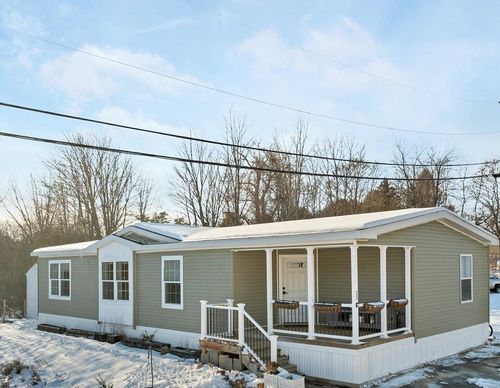 23 Dartmouth Cir, Newmarket, NH, 03857-4401 | Card Image