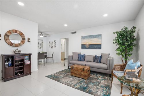 1211-2210 Ne 67th St, Fort Lauderdale, FL, 33308-1276 | Card Image