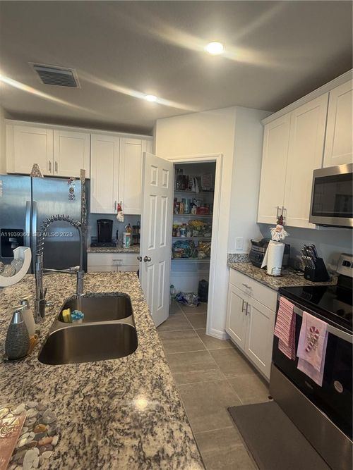 2019 Kingsmen Ct, HAINES CITY, FL, 33844-9274 | Card Image