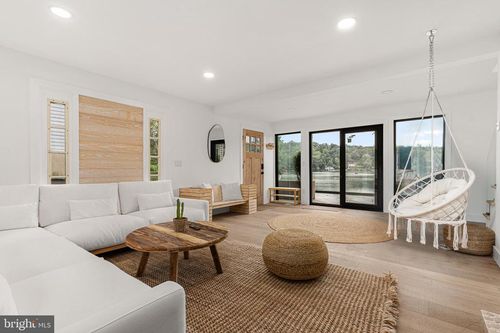 39 Upper Lakeview Ave, Ringwood, NJ, 07456-2810 | Card Image