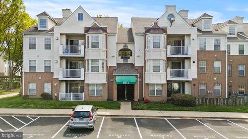 3-301-8951 Town Center Cir, UPPER MARLBORO, MD, 20774-4745 | Card Image