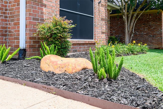 Exterior view of brick siding | Image 22