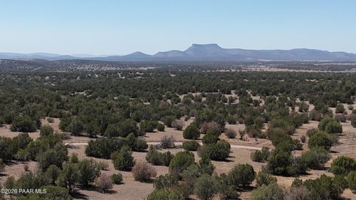 000 N Elk Ln, Seligman, AZ, 86337 | Card Image