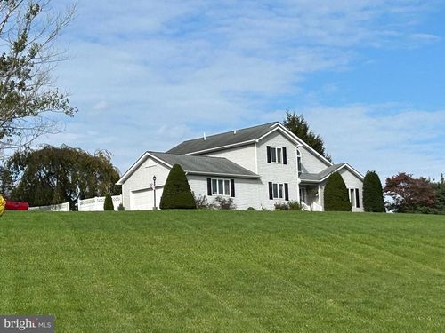 1319 Shady Ln, TAMAQUA, PA, 18252-5138 | Card Image