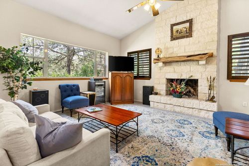 585 Fawnwood Dr, New Braunfels, TX, 78132-4616 | Card Image