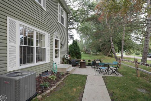 38532 Harbor Ln, Clinton Township, MI, 48038-3462 | Card Image