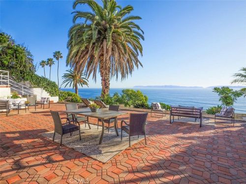 2105 W Paseo Del Mar, San Pedro, CA, 90731 | Card Image