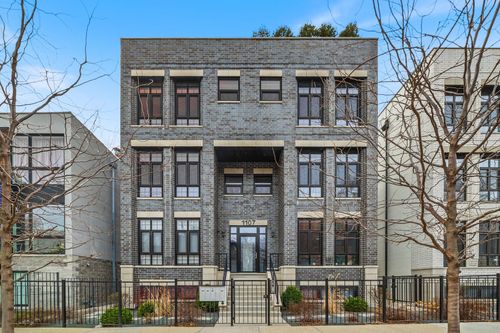 1w-1107 Chestnut St, Chicago, IL, 60642-4141 | Card Image