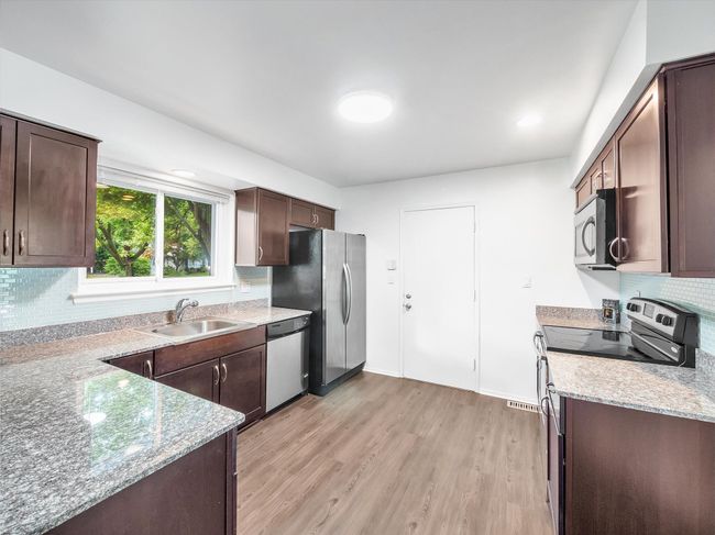5552 Wild Ridge Ln, House other with 4 bedrooms, 3 bathrooms and null parking in West Bloomfield MI | Image 5