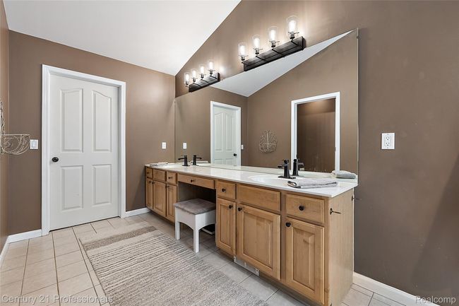 Primary bathroom | Image 32