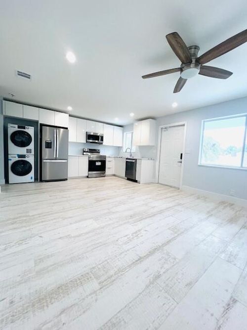 8-206 Se 1st Ave, Delray Beach, FL, 33444-3610 | Card Image