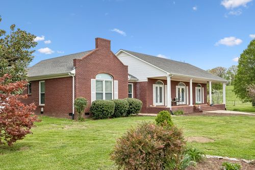 2914 Valley Creek Rd, Culleoka, TN, 38451-2301 | Card Image