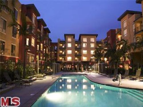 170-100 S Alameda St, Los Angeles, CA, 90012-3933 | Card Image