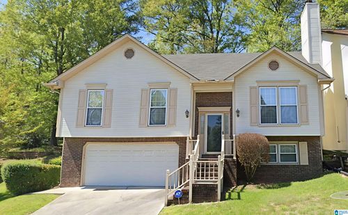 2234 Richmond Ln, Pelham, AL, 35124-1451 | Card Image