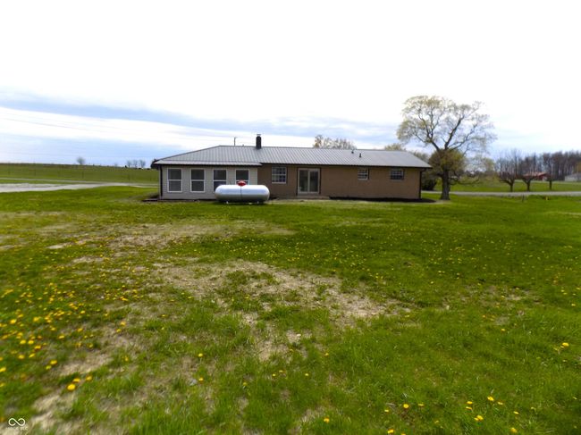 10966 W State Road 142, House other with 3 bedrooms, 2 bathrooms and null parking in Quincy IN | Image 37