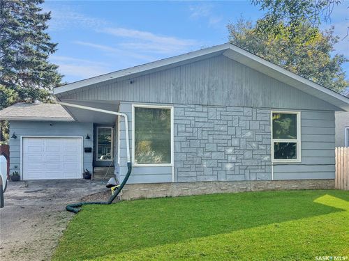 1512 104th St, North Battleford, SK, S9A1P5 | Card Image