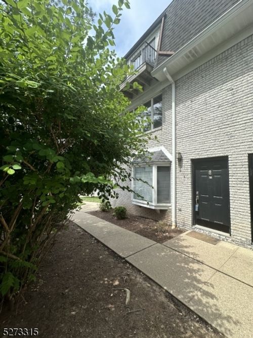 a-1-352 Bloomfield Ave, Verona, NJ, 07044-2444 | Card Image