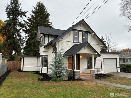 602 8th St Nw, Puyallup, WA, 98371-4212 | Card Image