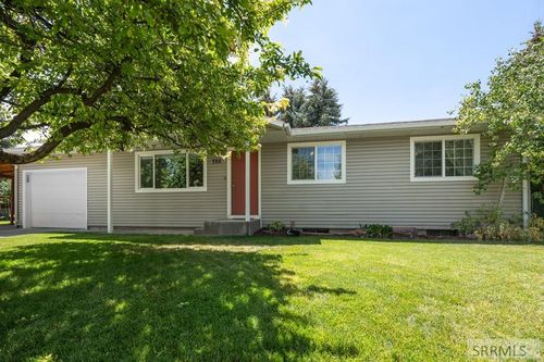 755 Kimberly Dr, Idaho Falls, ID, 83401-3837 | Card Image