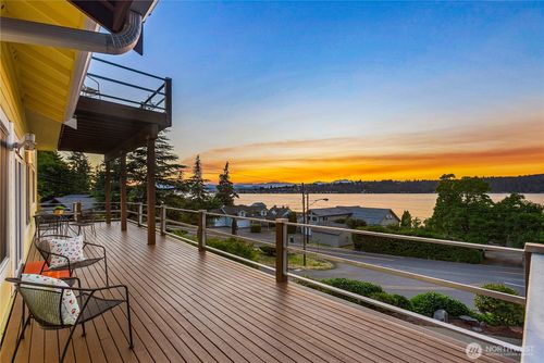 3643 Beach Drive E, Port Orchard, WA, 98366 | Card Image