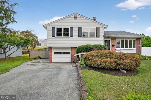 113 E Valley Creek Rd, PLYMOUTH MEETING, PA, 19462-7146 | Card Image
