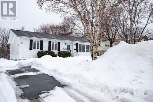 47 Quebec Street, St. John's, NL, A1A2S5 | Card Image