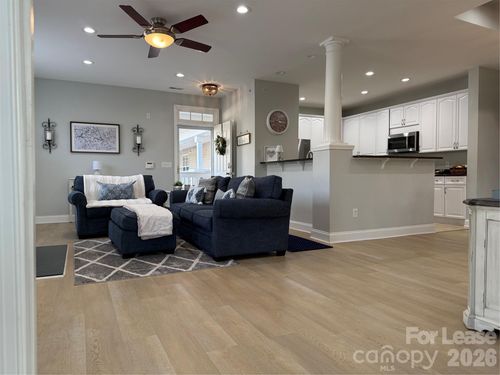 9033 Rosalyn Glen Rd, Cornelius, NC, 28031-8054 | Card Image