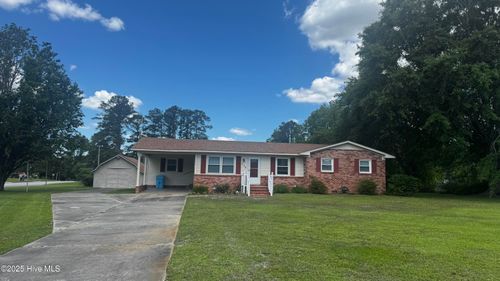 204 Diane Dr, Jacksonville, NC, 28540-7197 | Card Image