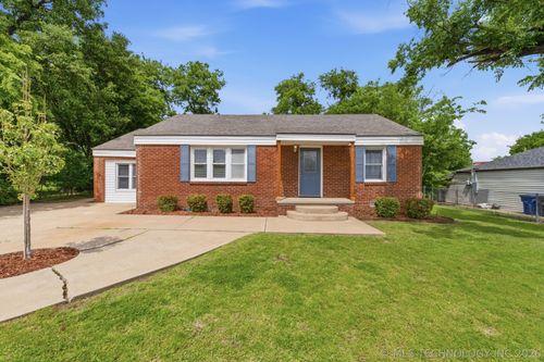 5311 E 32nd Pl, Tulsa, OK, 74135-5204 | Card Image