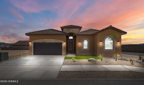 3906 Royal View St, Las Cruces, NM, 88012-8065 | Card Image