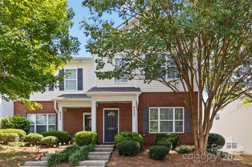 8437 Big Creek Ct, Matthews, NC, 28105-6474 | Card Image