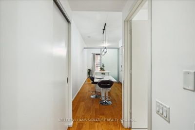 212 - 5 St Joseph St, Condo with 1 bedrooms, 1 bathrooms and null parking in Toronto ON | Image 3