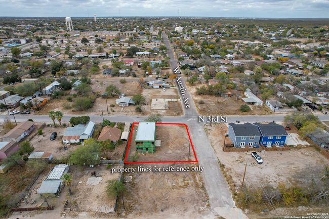 615 N 3 Rd St, House other with 3 bedrooms, 3 bathrooms and null parking in Carrizo Springs TX | Image 16