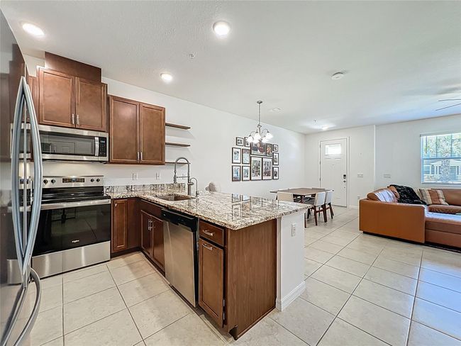 11785 Tidal Aly, Townhouse with 3 bedrooms, 3 bathrooms and null parking in ORLANDO FL | Image 5
