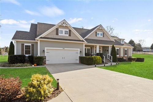 303 Meadowlark Ln, Seneca, SC, 29672-0358 | Card Image