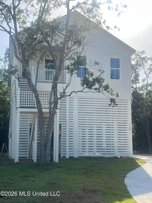 114 Basswood Drive, Pass Christian, MS, 39571 | Card Image