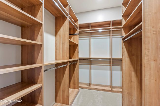 20-Primary Bedroom Closet | Image 25