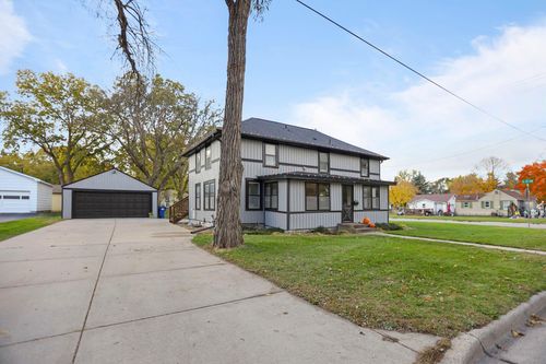 726 7th Ave Nw, Faribault, MN, 55021-4141 | Card Image