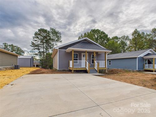 251 Hauss Ridge Rd Se, Valdese, NC, 28690-9638 | Card Image