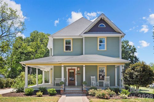 207 W Academy St, Cherryville, NC, 28021-3203 | Card Image