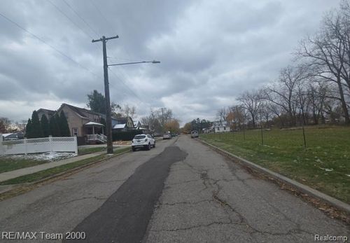 4511 9th St, Ecorse, MI, 48229-1017 | Card Image