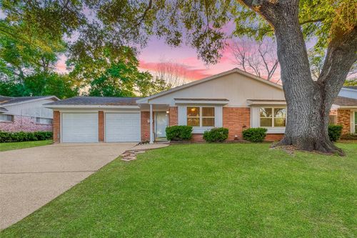 722 Venice St, Sugar Land, TX, 77478-3811 | Card Image