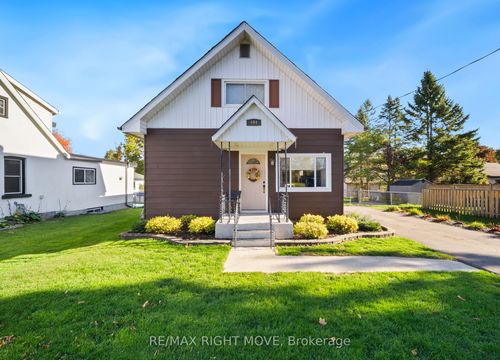 494 High St, Orillia, ON, L3V4X7 | Card Image