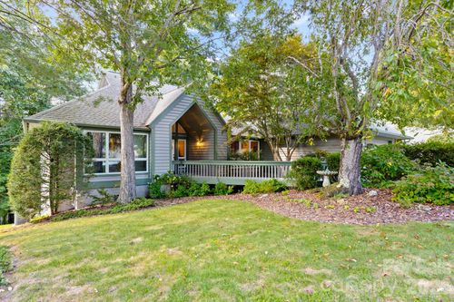 128 Forest View Dr, Flat Rock, NC, 28731-9529 | Card Image