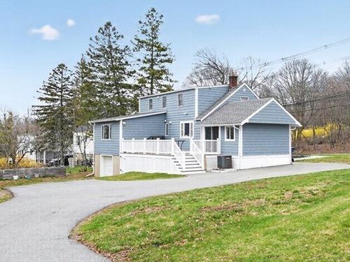 29 Elliott St, Danvers, MA, 01923 | Card Image